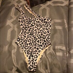 Pink Lily Leopard Print One Piece Swimsuit